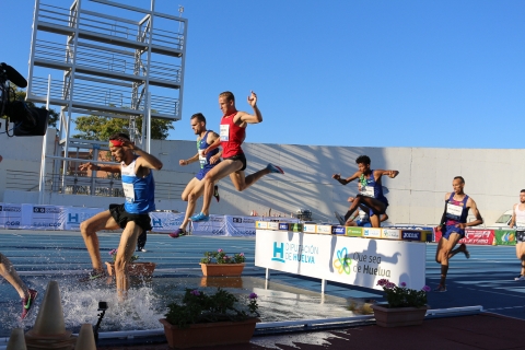 Los aficionados al atletismo vibraron con las grandes marcas que dejó el Meeting Iberoamericano de Huelva